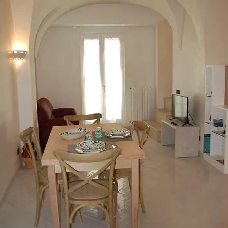 Borgo 124 * Cisternino