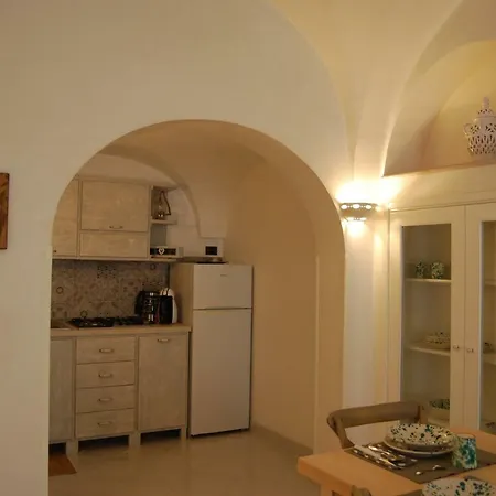 Borgo 124 * Cisternino